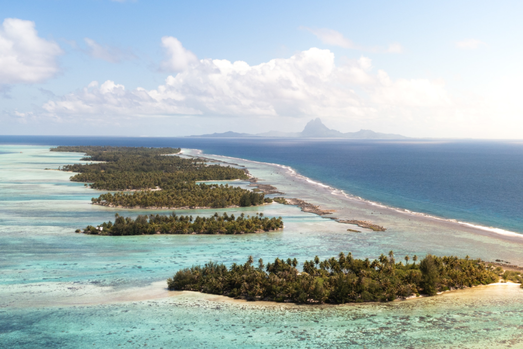 Explora el encanto de las lagunas y playas paradisiacas en tu luna de miel en Bora Bora