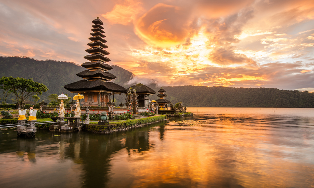 Disfruta de una luna de miel única en Bali junto a tu pareja.